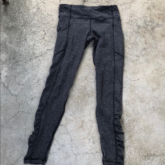 lululemon athletica Pants - Lululemon scrunched Leggings